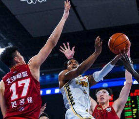 开云官方-超级外援受伤！归期未定，将影响CBA争冠格局