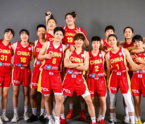 开云中国区-女篮大胜南苏丹，宫鲁鸣迎来2喜1忧，4大黑马崛起将有望冲冠